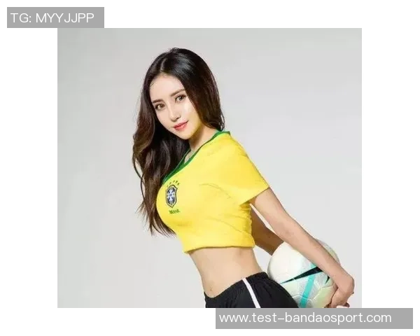 足球宝贝在比赛中意外受伤球迷心痛不已呼吁关注运动员安全